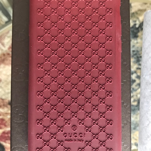 New in Box Gucci Guccissima iPhone case 6/6s Plus - Picture 3 of 4